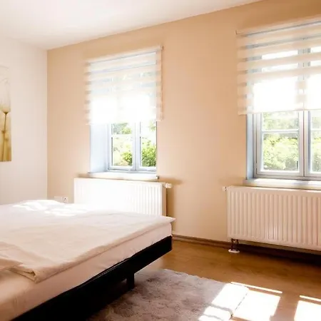 Haus Zu Den Bueschen 03 Daire Wustrow (Fischland)